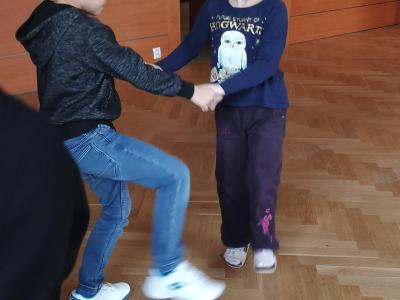 TANEČNÍ