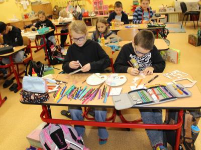 Vyrábění na vánoční tržnici