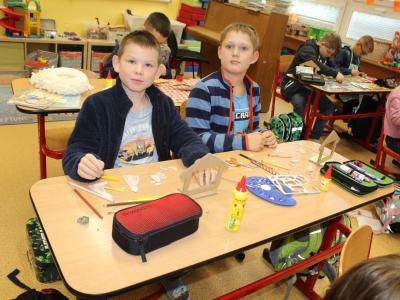 Vyrábění na vánoční tržnici