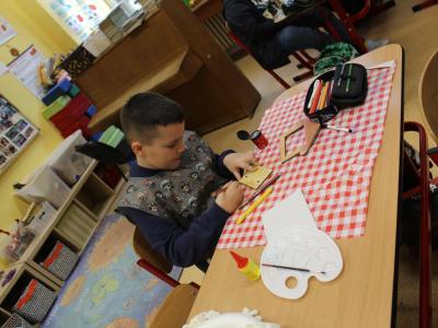 Vyrábění na vánoční tržnici