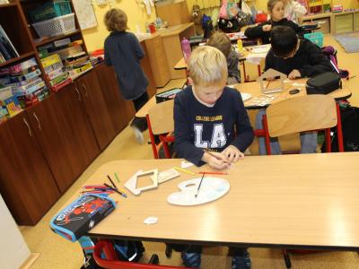 Vyrábění na vánoční tržnici