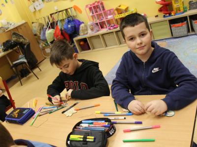 Vyrábění na vánoční tržnici