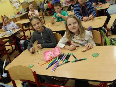 Vyrábění na vánoční tržnici