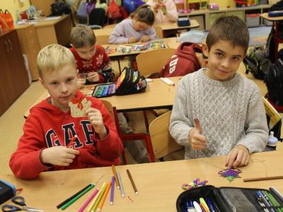 Vyrábění na vánoční tržnici