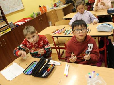 Vyrábění na vánoční tržnici