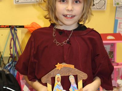 Vyrábění na vánoční tržnici