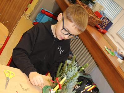 VYRÁBĚNÍ NA VÁNOČNÍ TRŽNICI