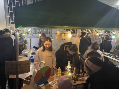 VÁNOČNÍ HVĚZDA (10.12.2025)