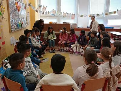 Návštěva dětí z 2. stupně u nás ve třídě