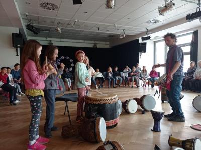 KC12 Drum Circle
