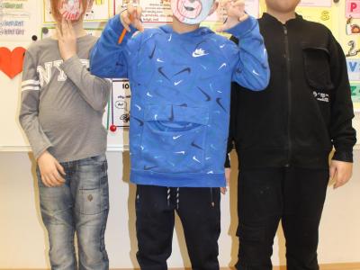 VYRÁBÍME MASKY NA KARNEVAL