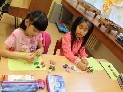 NAŠE PRVNÍ PÍSMENKA A ČÍSLICE