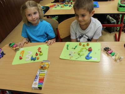 NAŠE PRVNÍ PÍSMENKA A ČÍSLICE