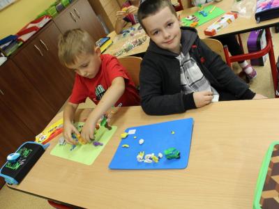 NAŠE PRVNÍ PÍSMENKA A ČÍSLICE